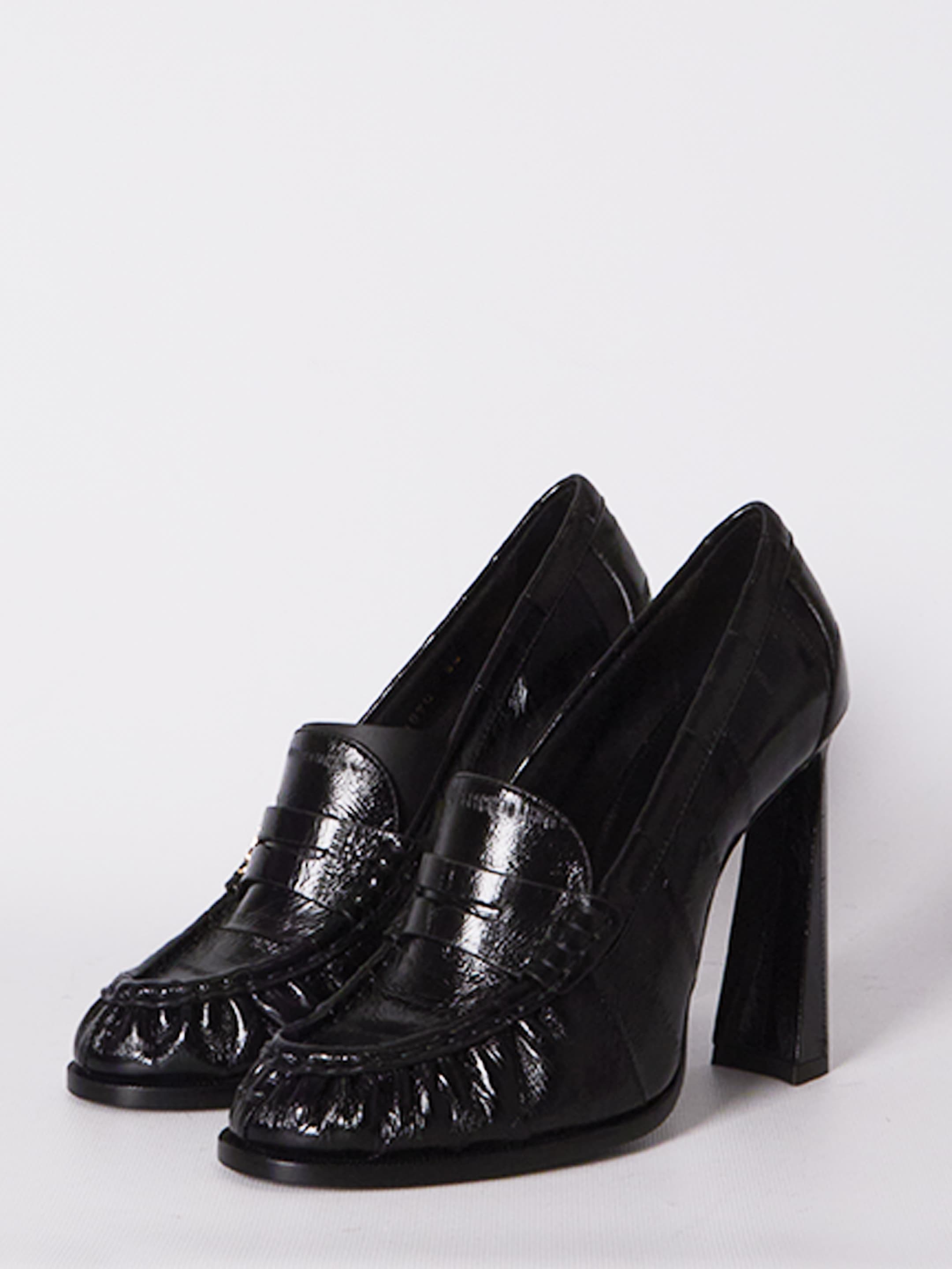 Saint Laurent Le Loafer Pumps in Eel Skin