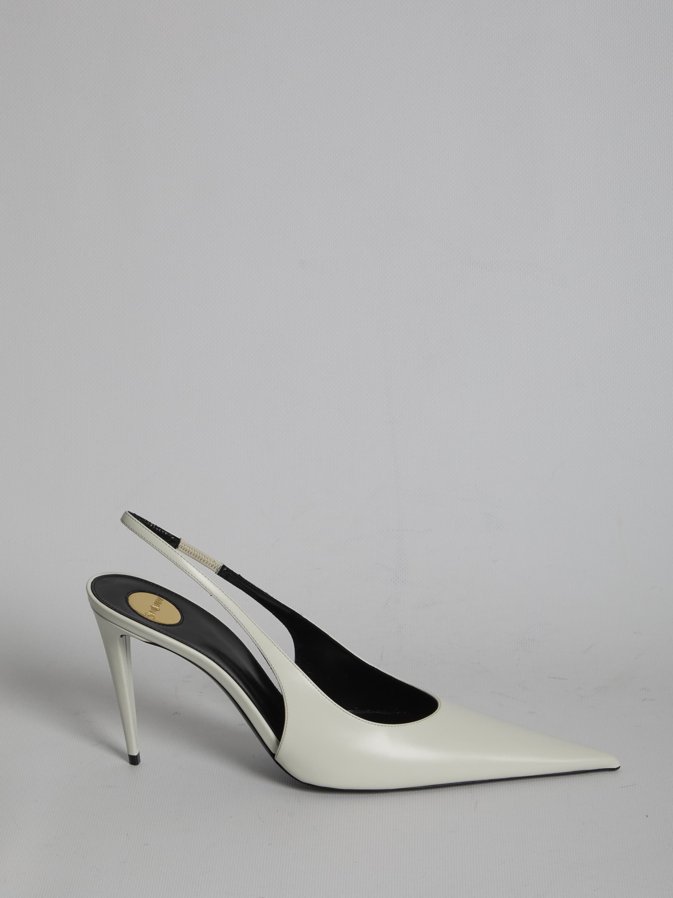 Saint Laurent Guermantes Pumps in Patent Leather